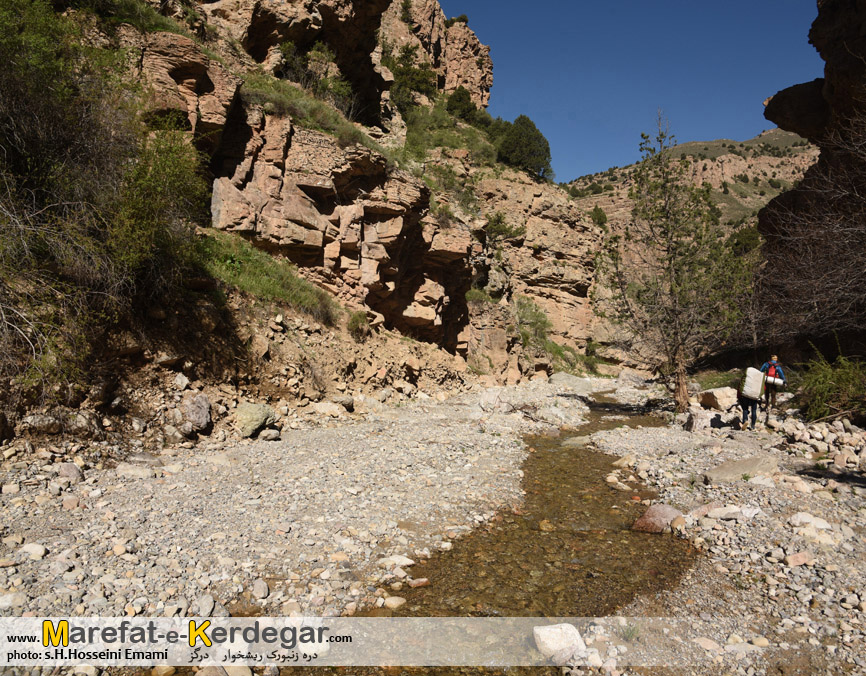 دره پیمایی هزارمسجد