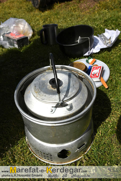 تهیه غذا در قله دماوند تهیه غذا در قله دماوند