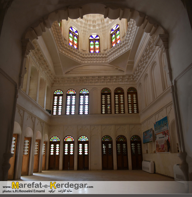 آثار تاریخی ابرکوه